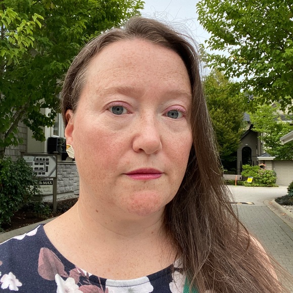 Meet your Posher, Peggy - Picture 4 of 4